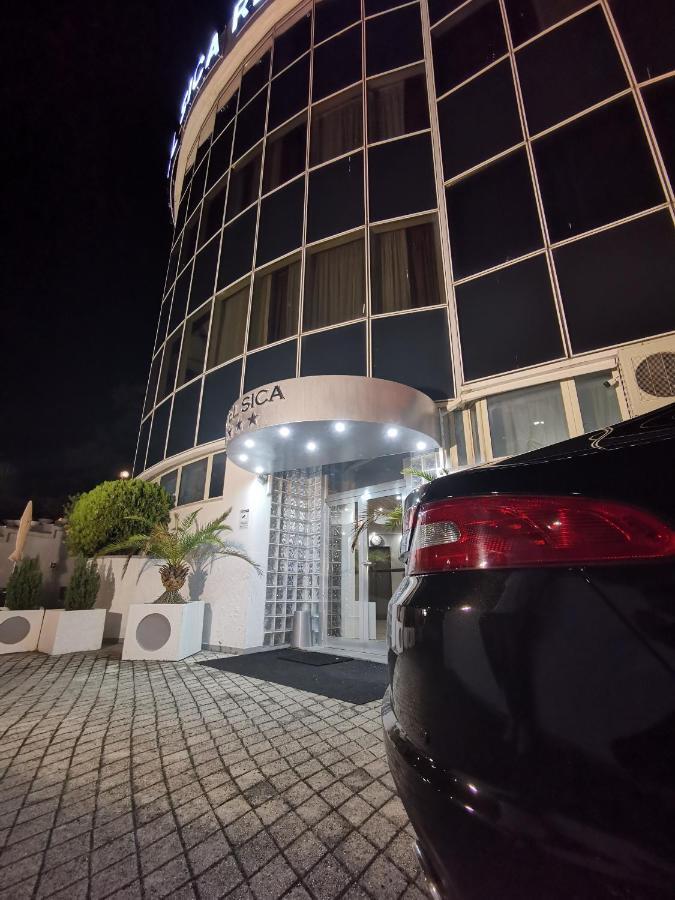 Hotel Sica Montecorvino Rovella Bagian luar foto